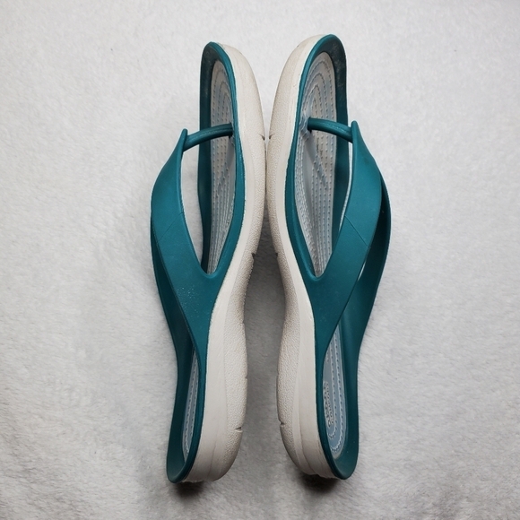 CROCS Swiftwater Teal Blue Thong Flip Flop Sandals - Picture 5 of 10